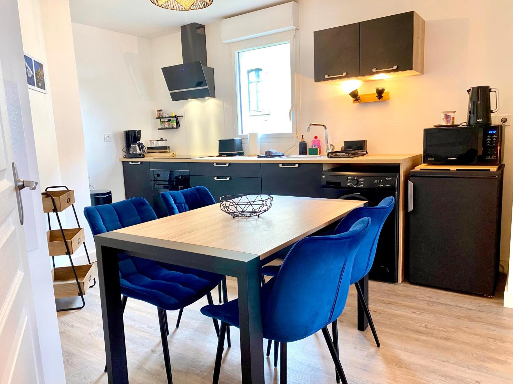 Appartement, Confort, Parking, Terrasse ディナン エクステリア 写真